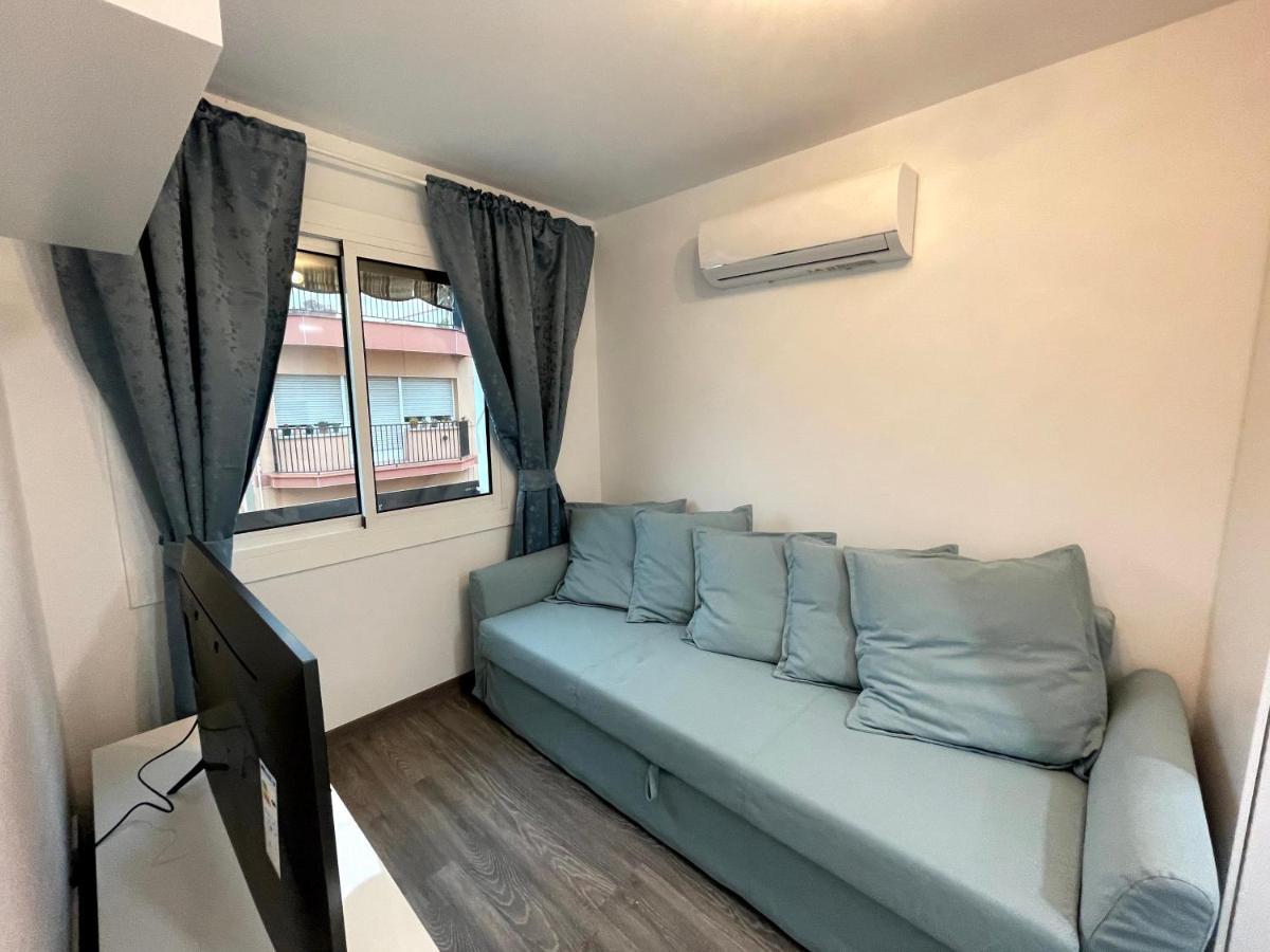 Sant Adria Beach Apartment Wi-Fi Parking Free Sant Adria de Besos Exterior photo