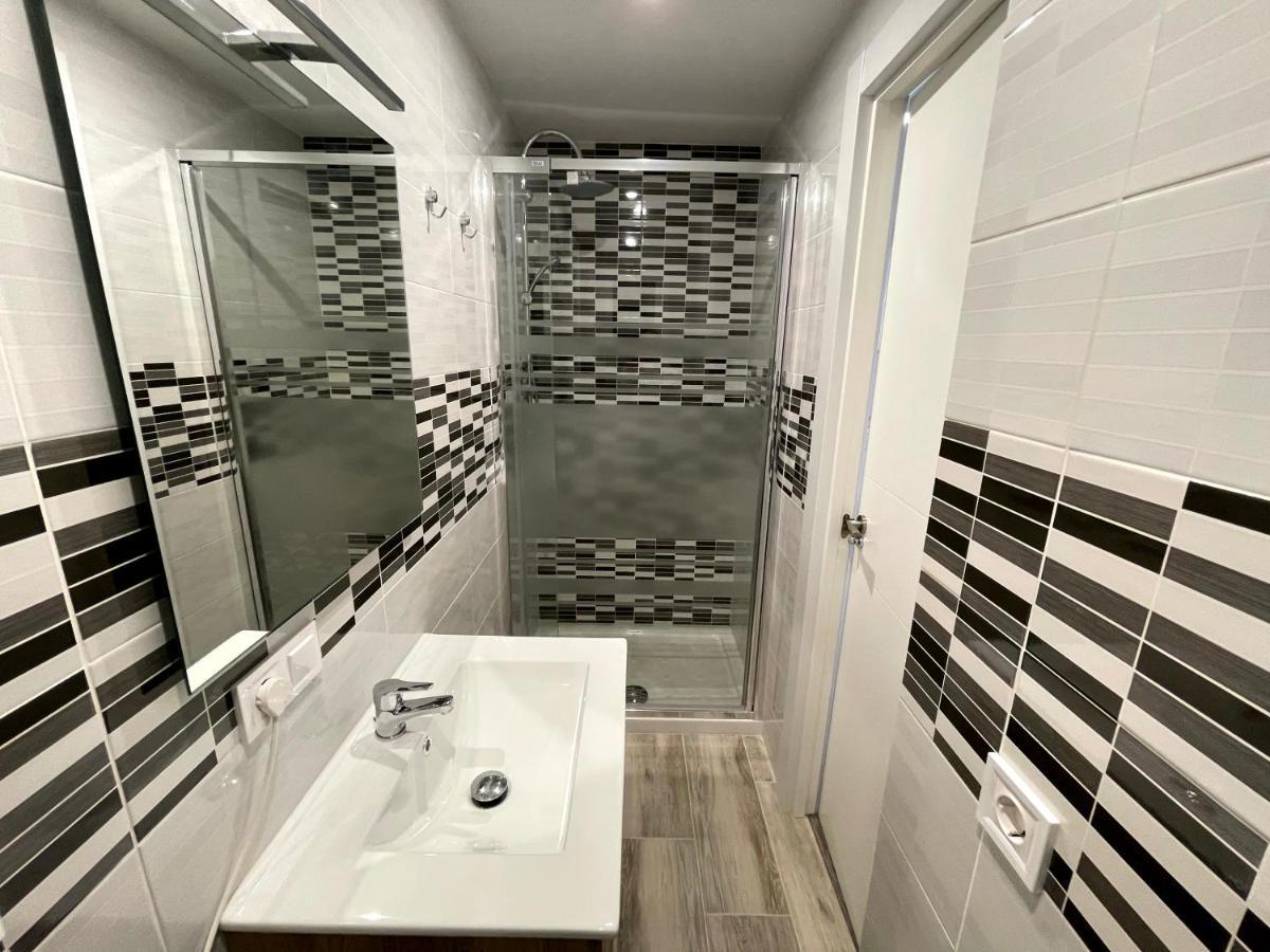 Sant Adria Beach Apartment Wi-Fi Parking Free Sant Adria de Besos Exterior photo
