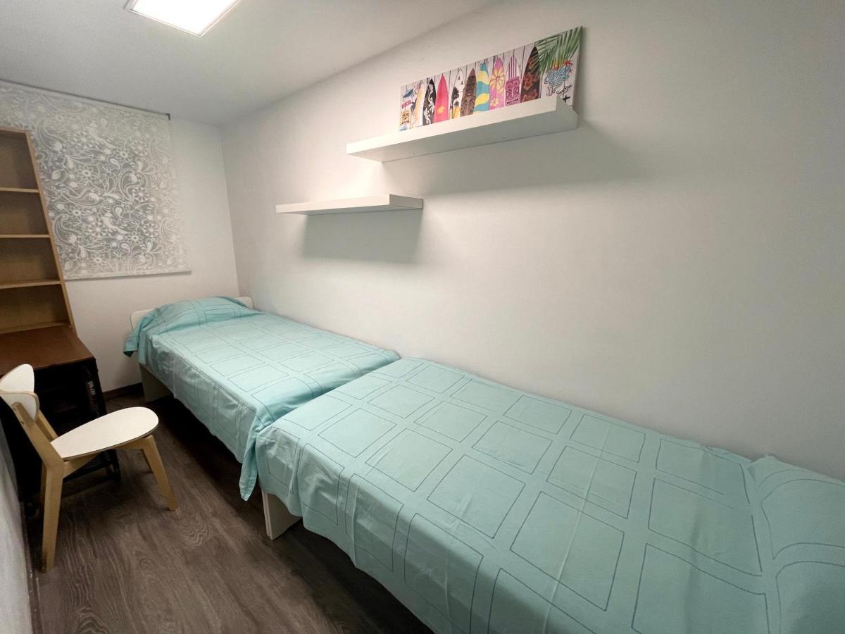 Sant Adria Beach Apartment Wi-Fi Parking Free Sant Adria de Besos Exterior photo