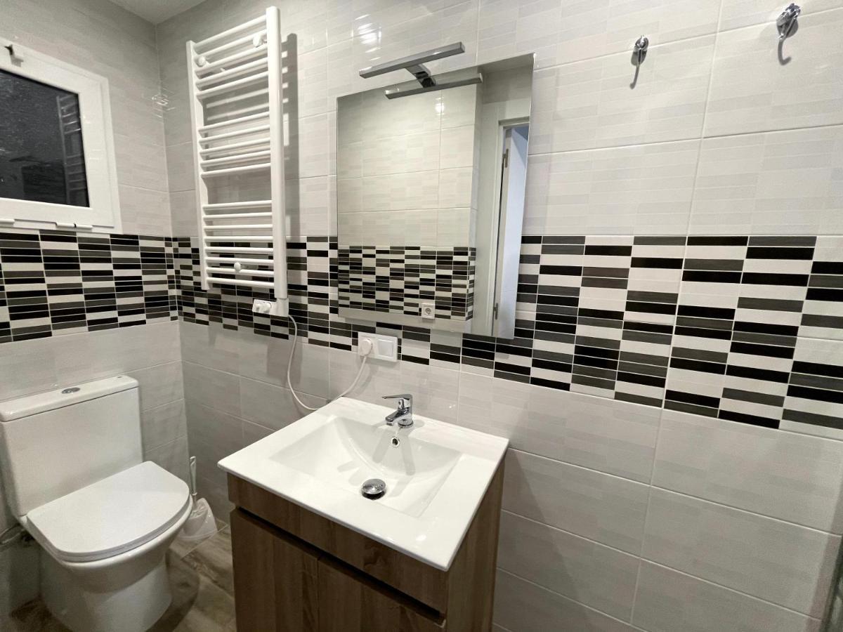 Sant Adria Beach Apartment Wi-Fi Parking Free Sant Adria de Besos Exterior photo