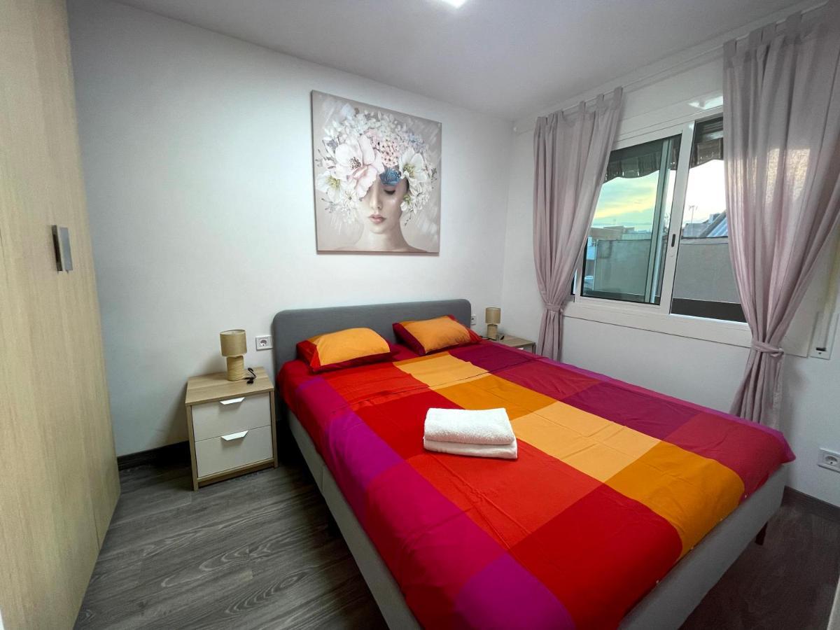 Sant Adria Beach Apartment Wi-Fi Parking Free Sant Adria de Besos Exterior photo